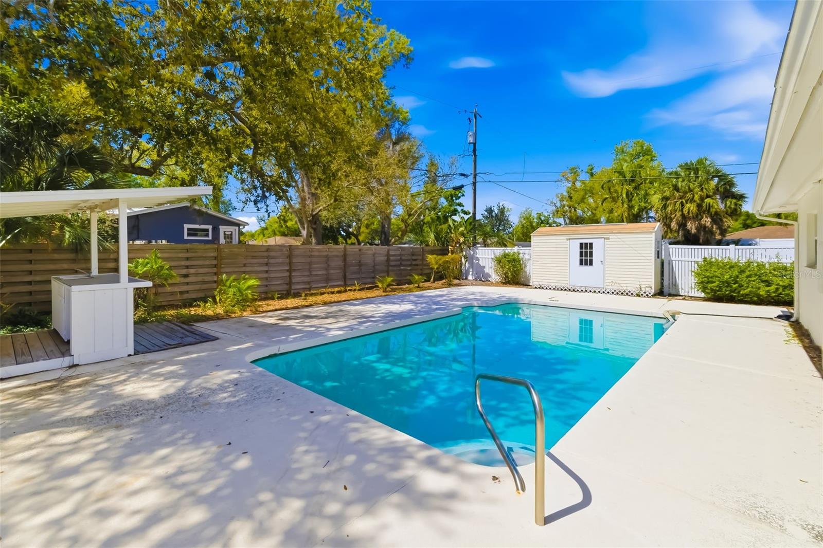 1097 WILLIS AVE — photo 36
