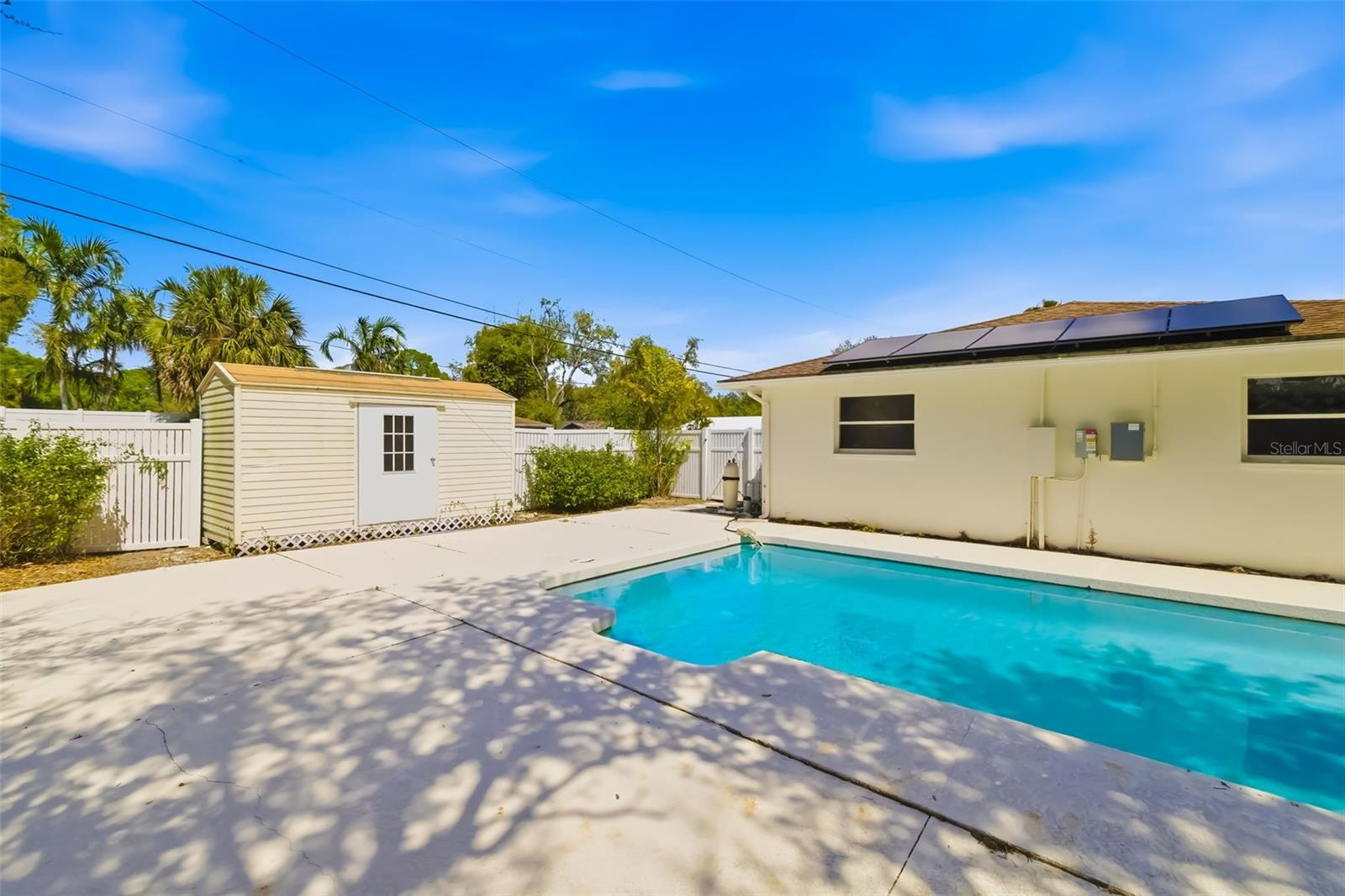 1097 WILLIS AVE — photo 39