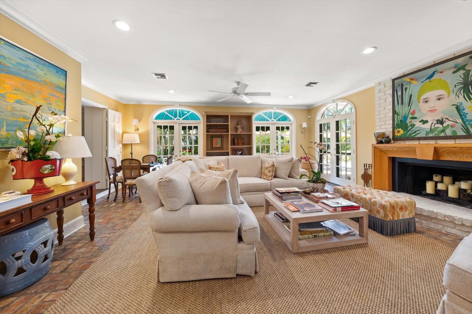 100 SARASOTA RD — photo 14