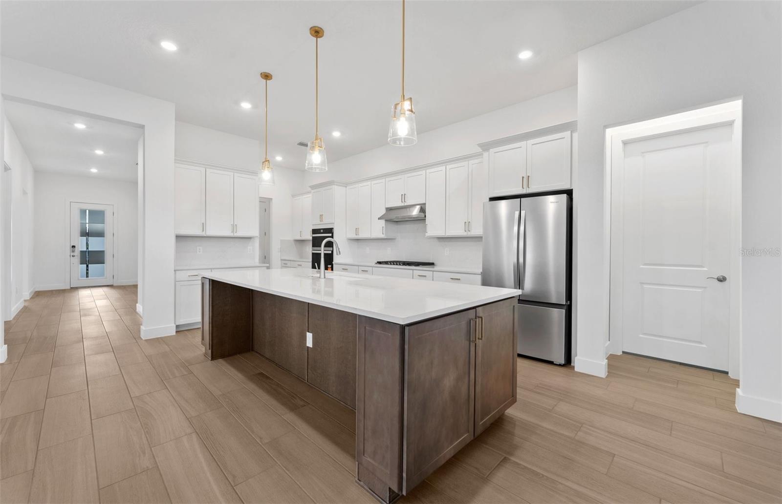 16739 HARVEST LEAF RD — photo 3