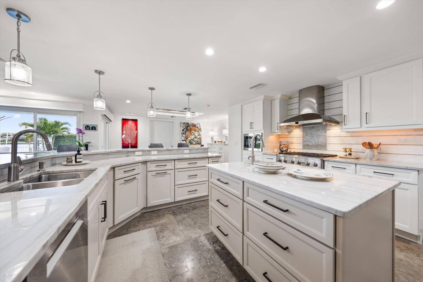 109 DRIFTWOOD LN — photo 9