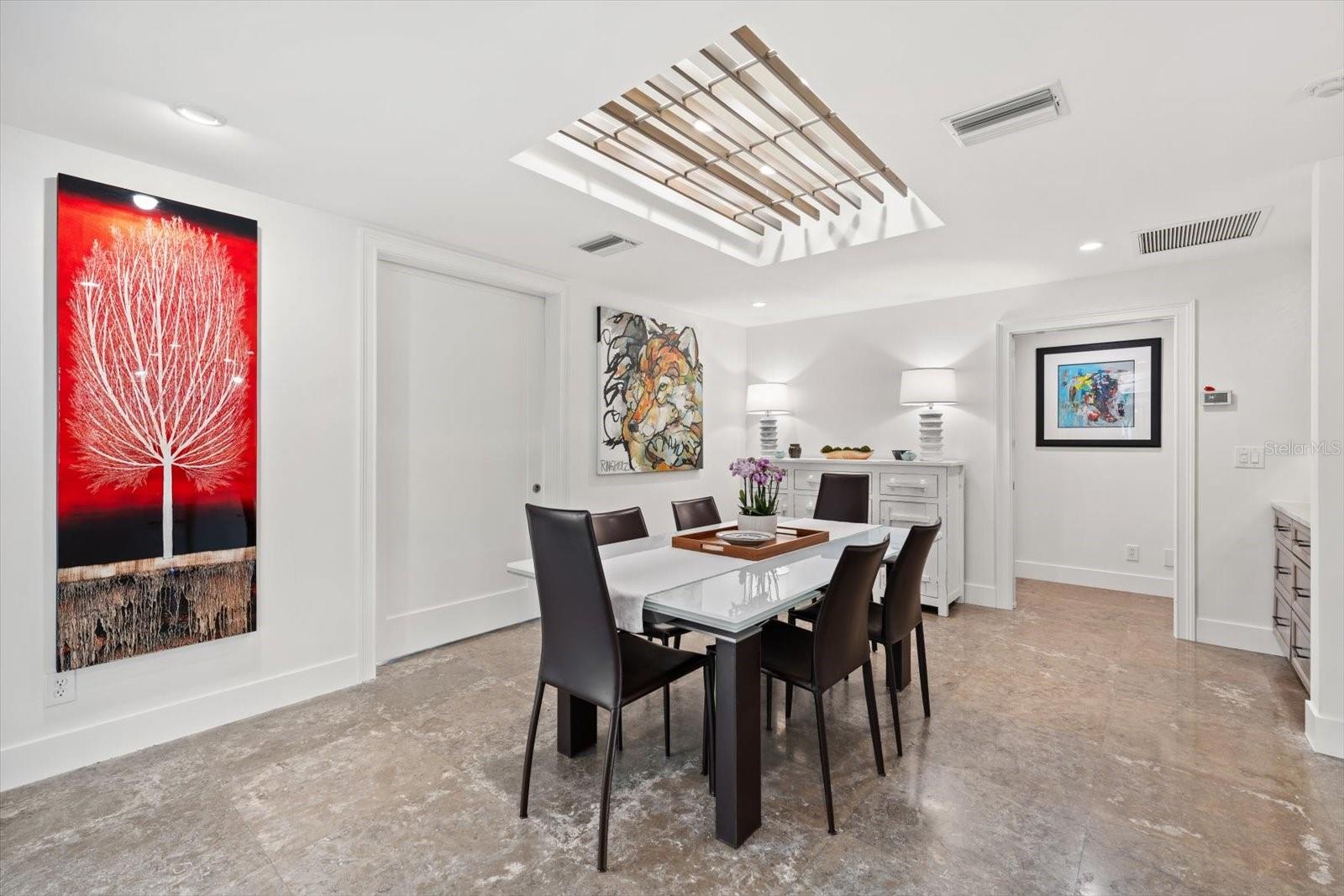 109 DRIFTWOOD LN — photo 17