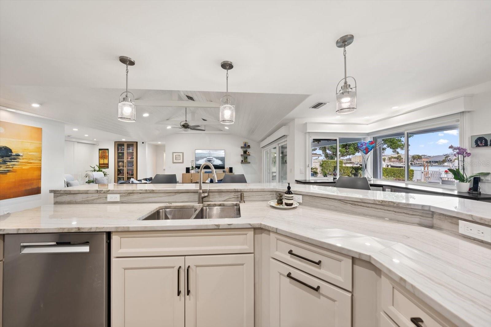 109 DRIFTWOOD LN — photo 14