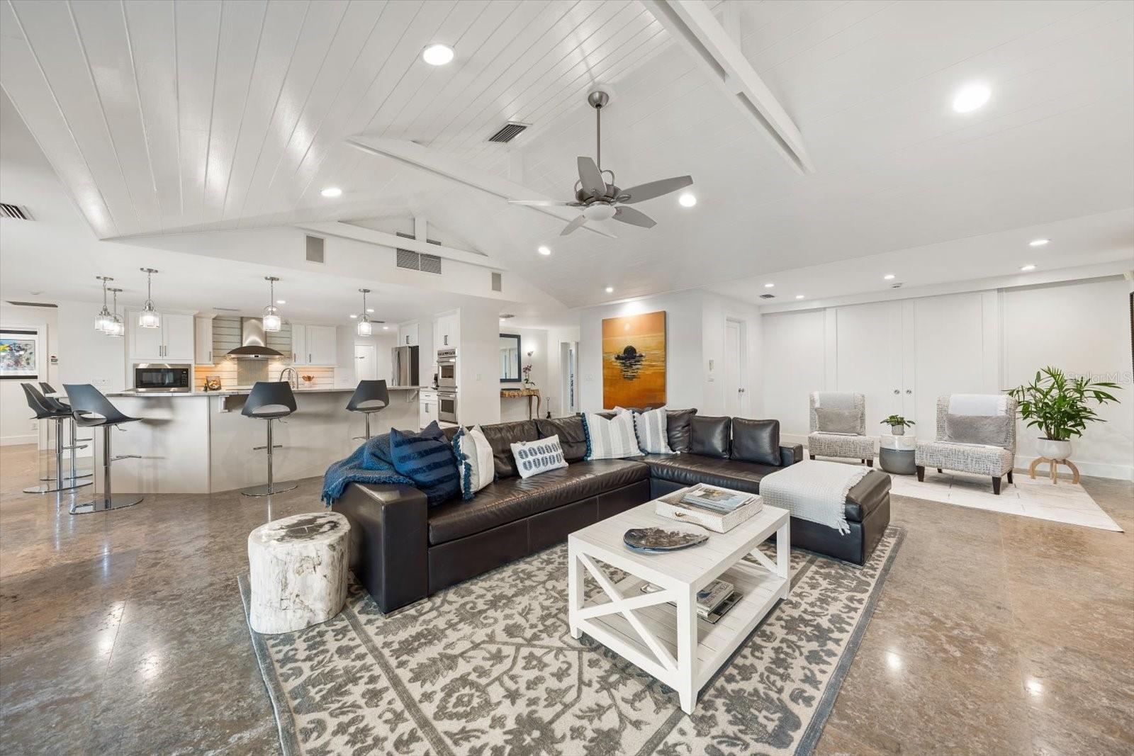 109 DRIFTWOOD LN — photo 8