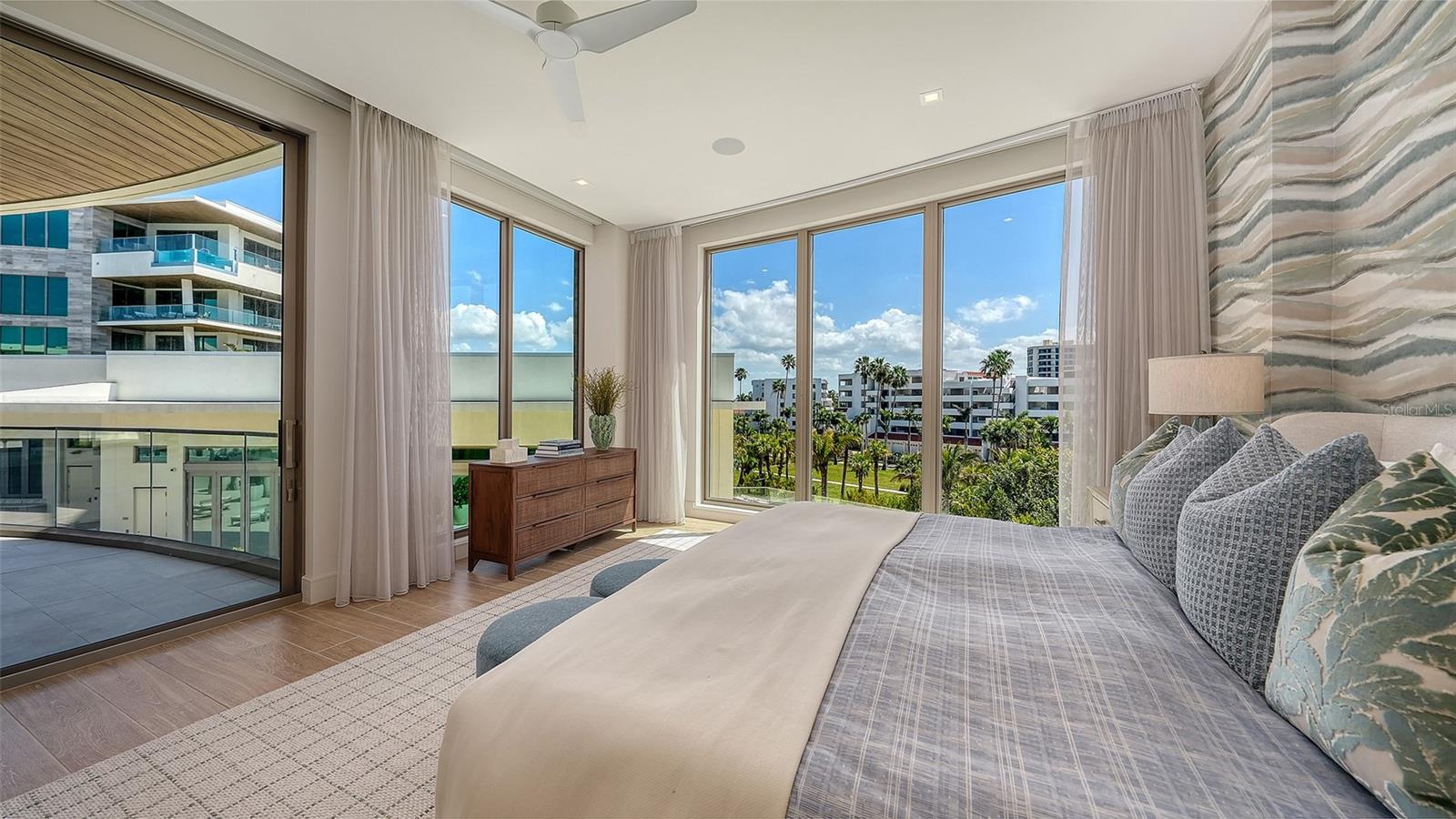 1561 GULF OF MEXICO DR #304 — photo 48
