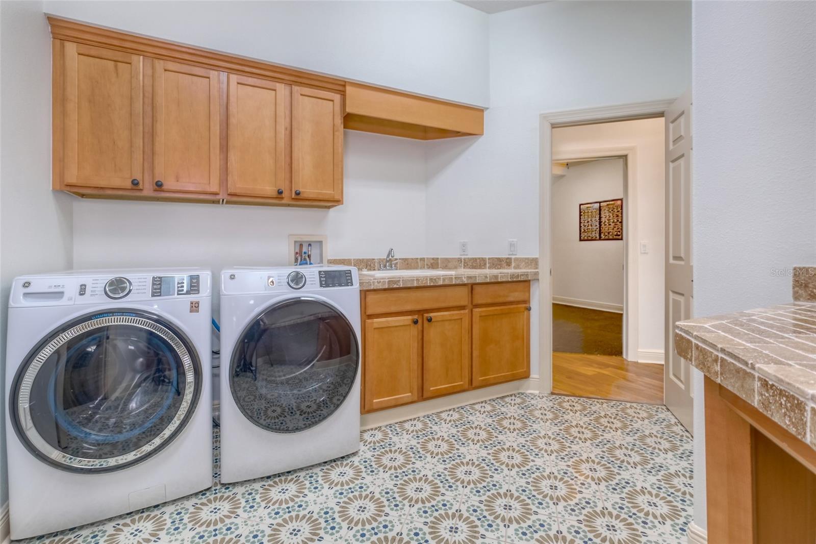 2983 WENTWORTH WAY — photo 35