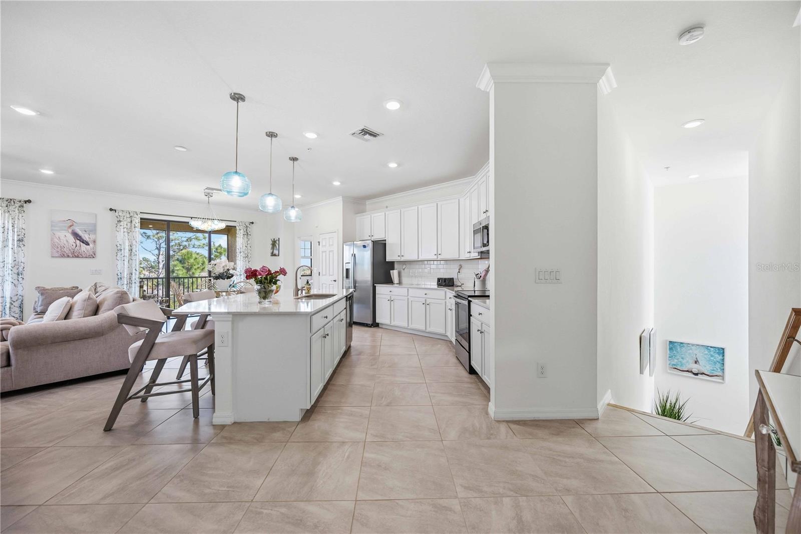 10039 CROOKED CREEK DR #201 — photo 3