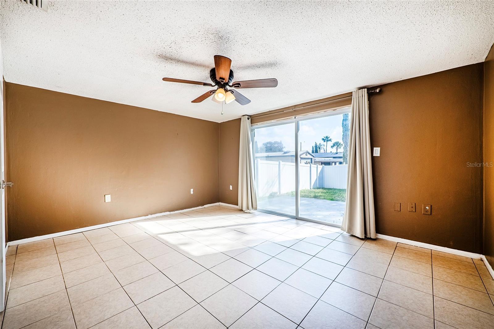 9720 GRAY FOX LN — photo 24