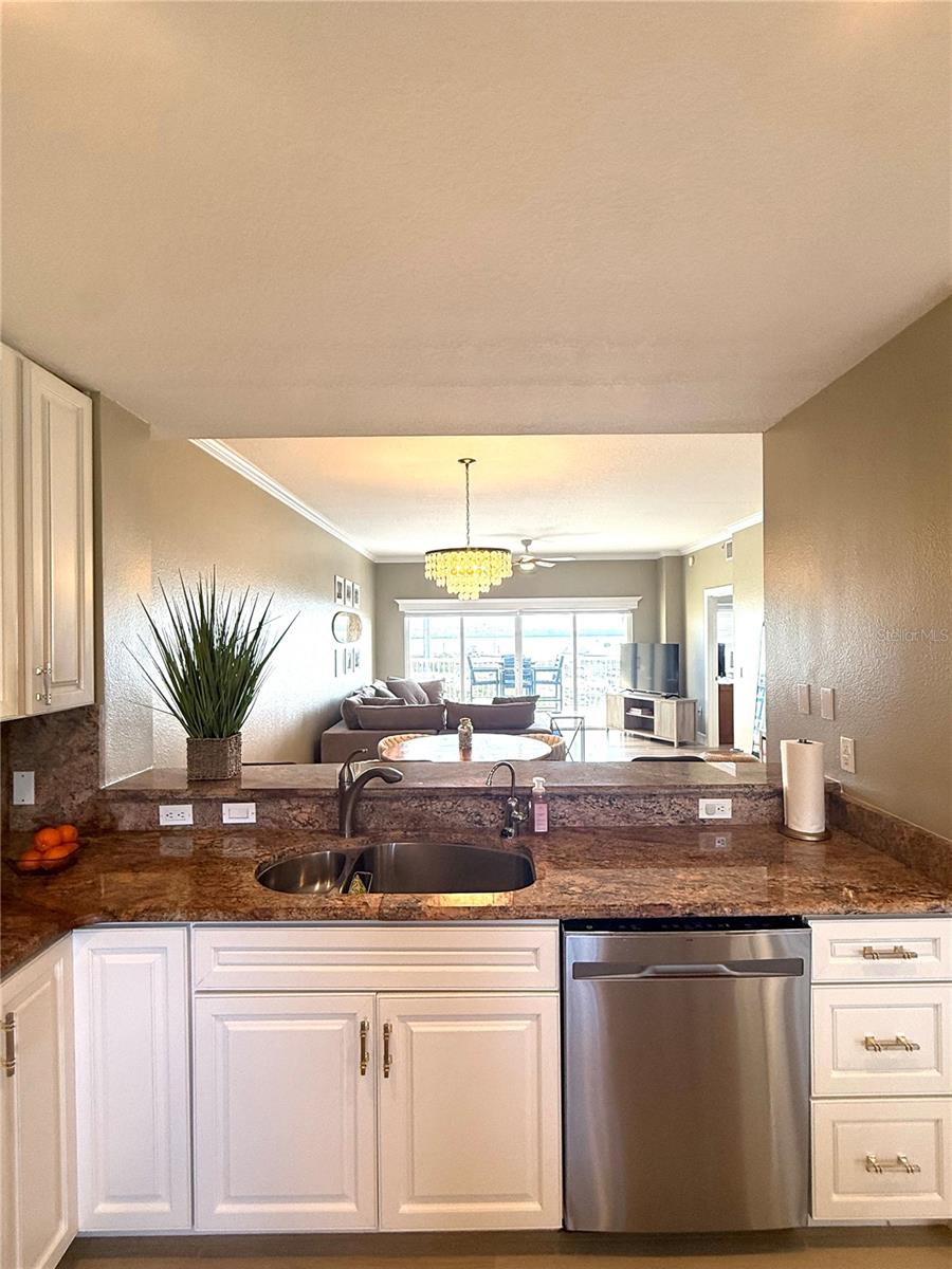 423 150TH AVE #1405 — photo 7