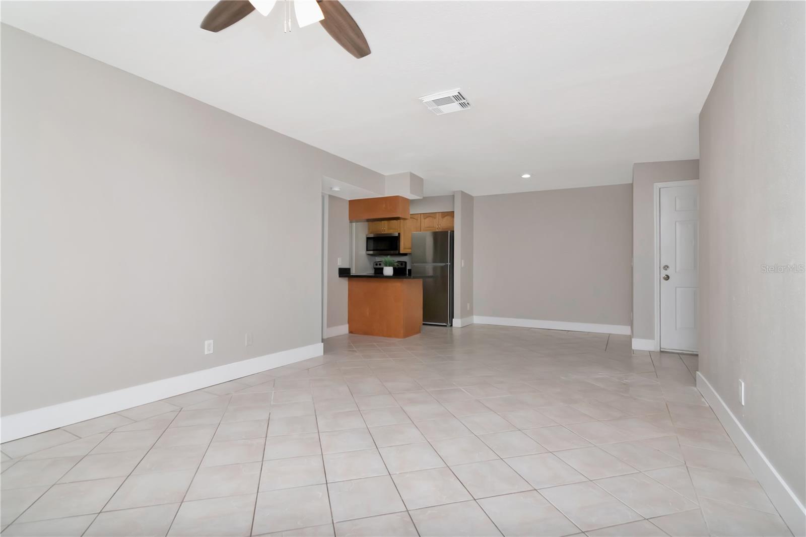 228 BERRY TREE PL — photo 6