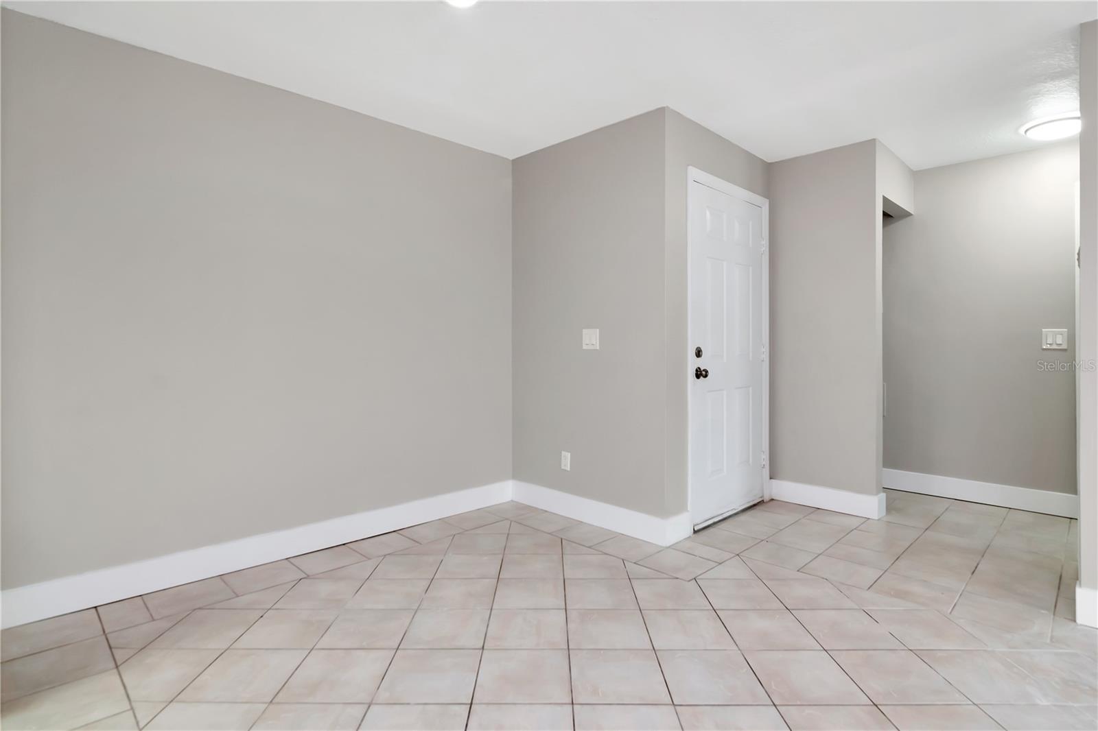 228 BERRY TREE PL — photo 15