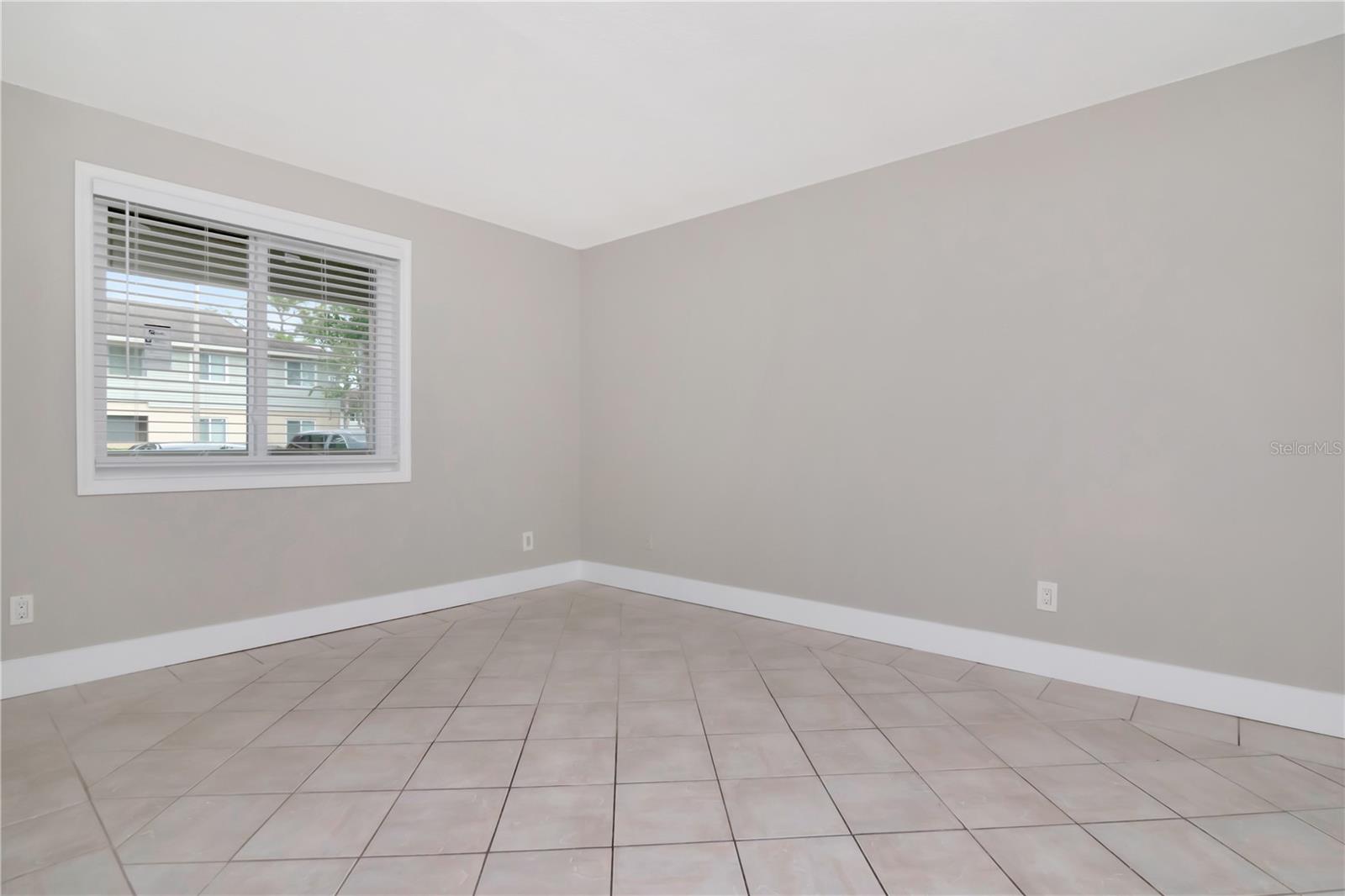 228 BERRY TREE PL — photo 17