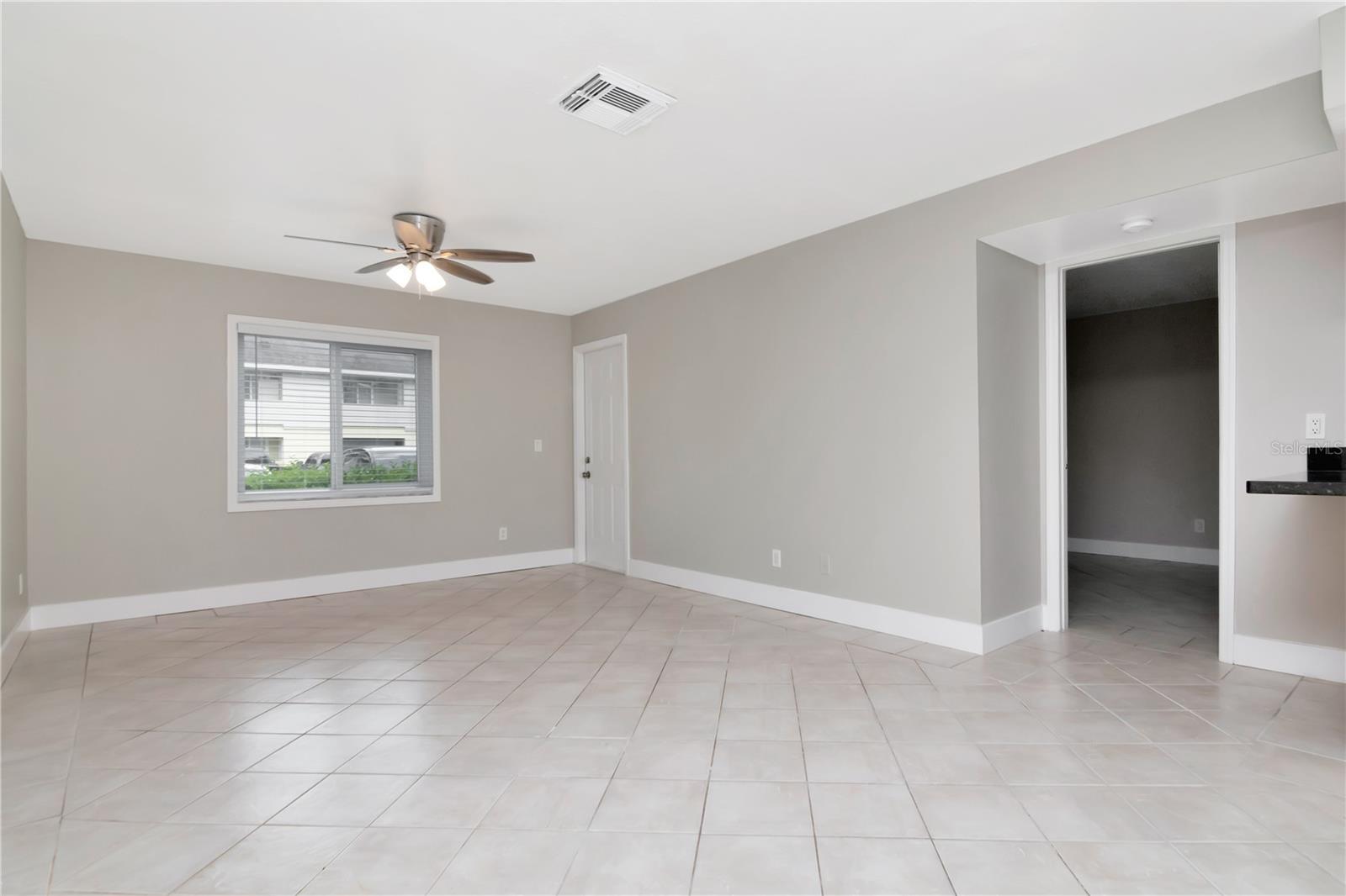 228 BERRY TREE PL — photo 2