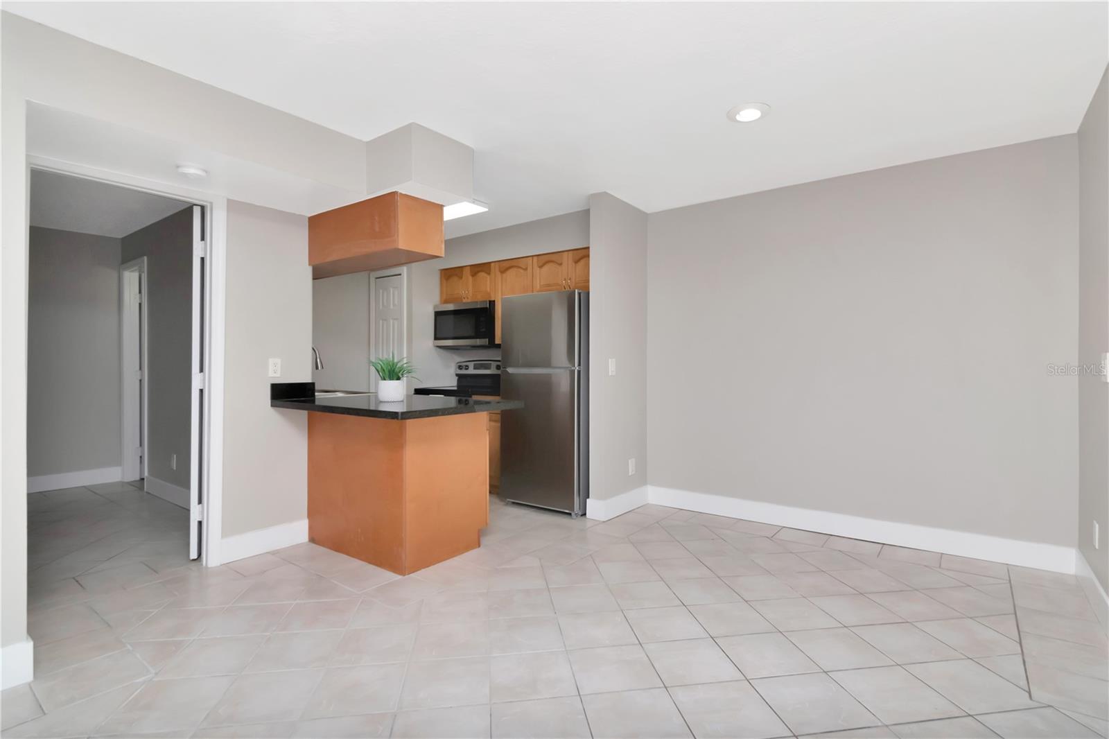228 BERRY TREE PL — photo 7