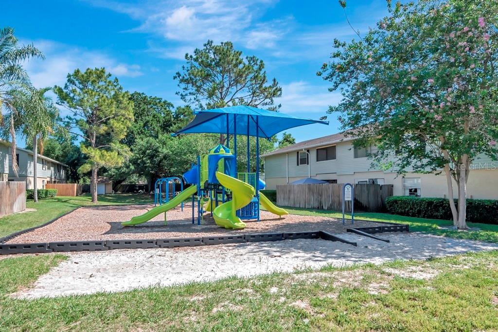 228 BERRY TREE PL — photo 31