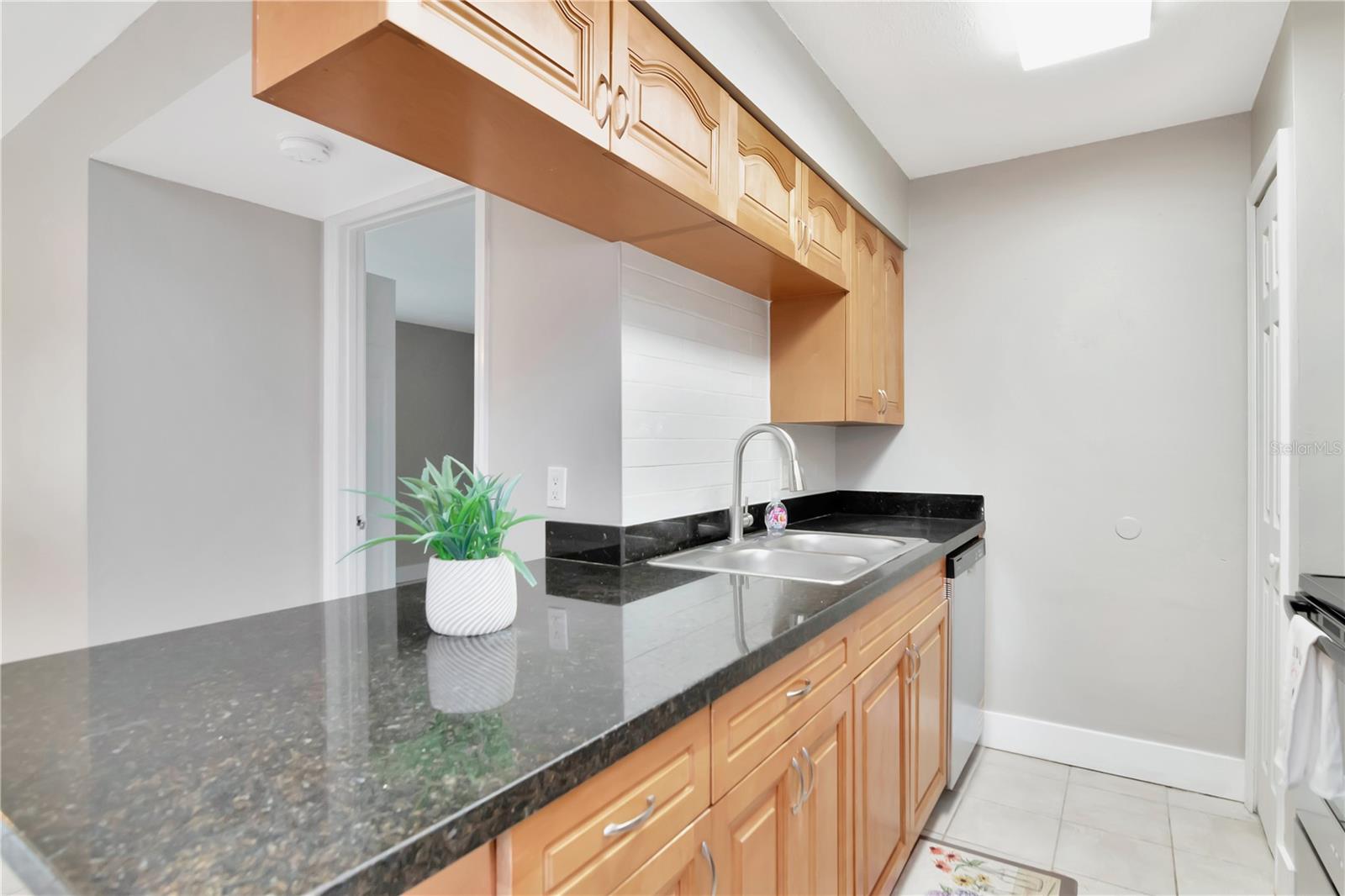 228 BERRY TREE PL — photo 11