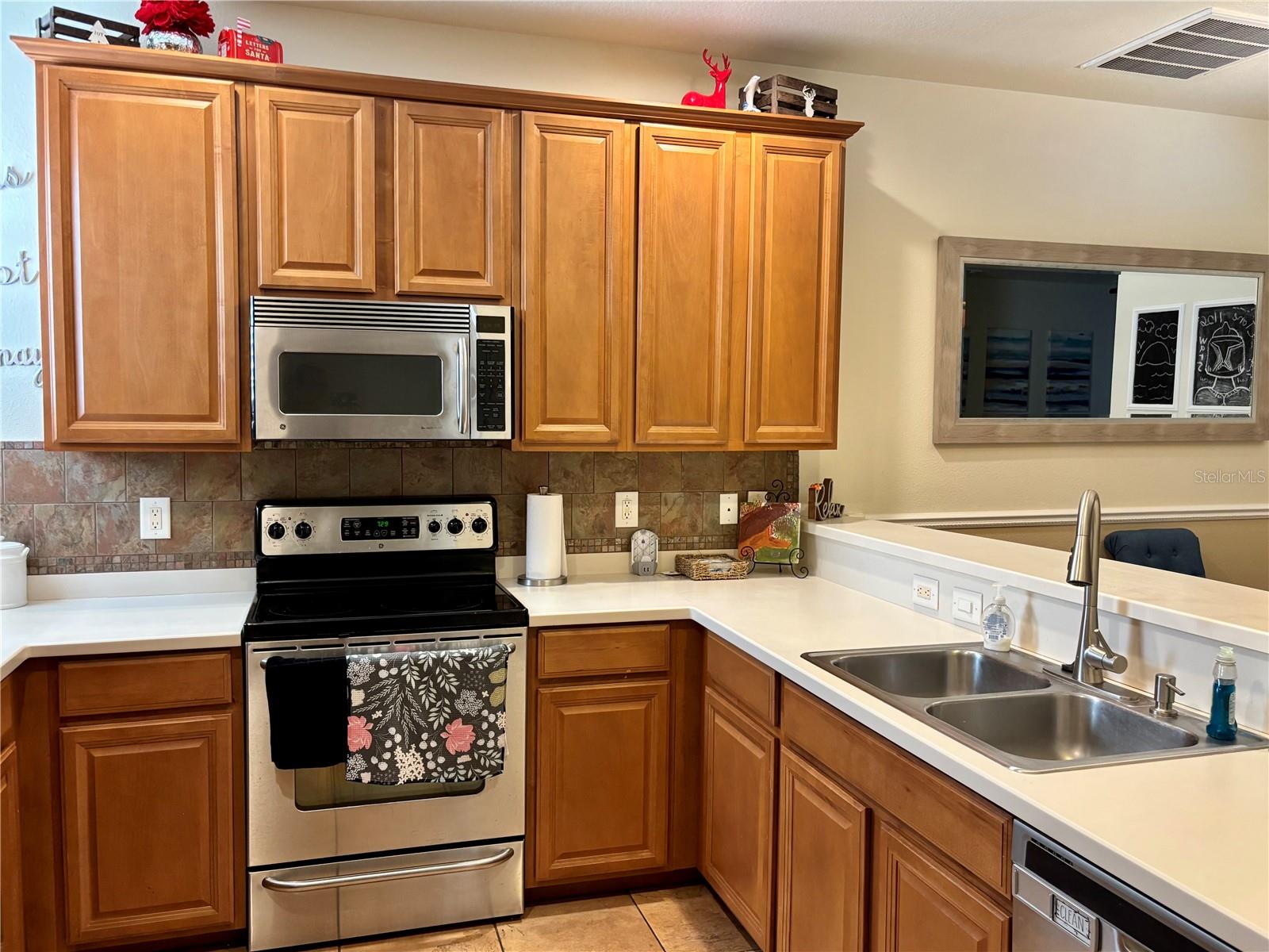5633 BLACKFIN DR — photo 22