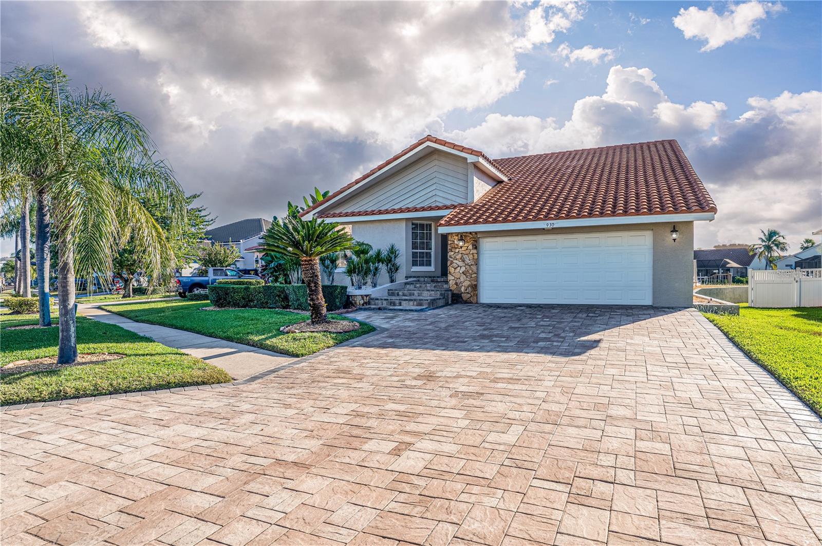 930 SYMPHONY ISLES BLVD — photo 35