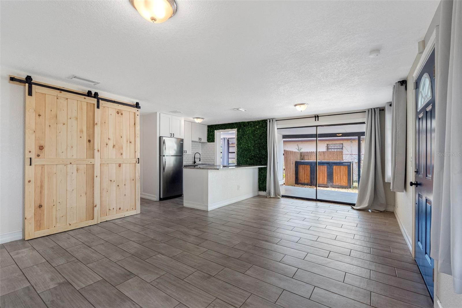 3007 CHIPCO ST — photo 9