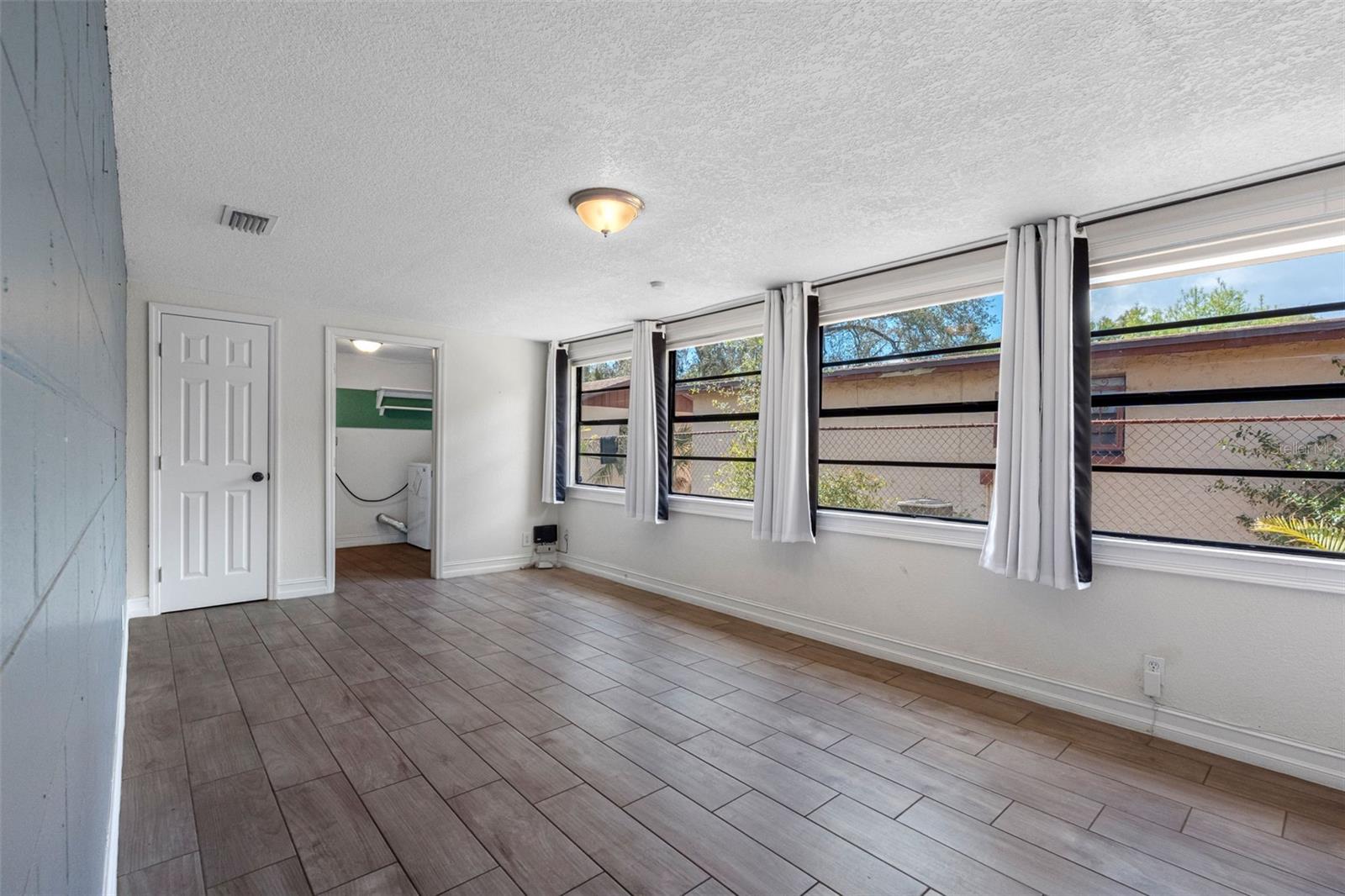 3007 CHIPCO ST — photo 38