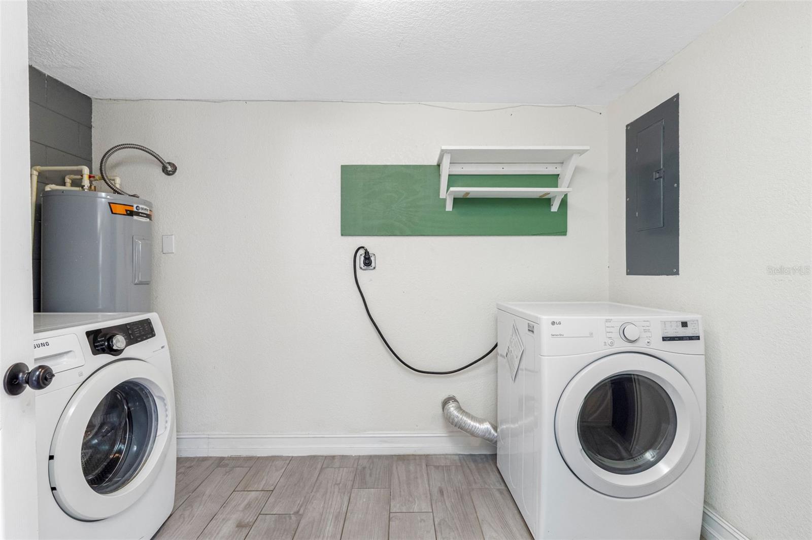 3007 CHIPCO ST — photo 42