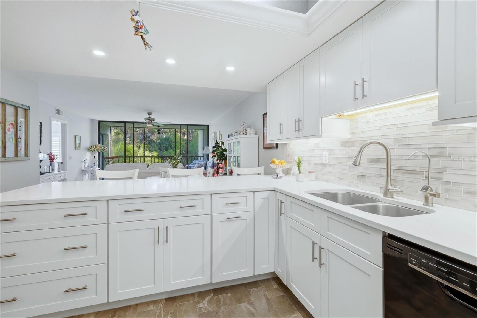 3361 CROSS CREEK DR #3361 — photo 5