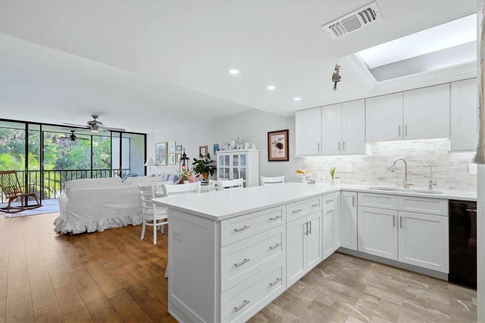 3361 CROSS CREEK DR #3361 — photo 4