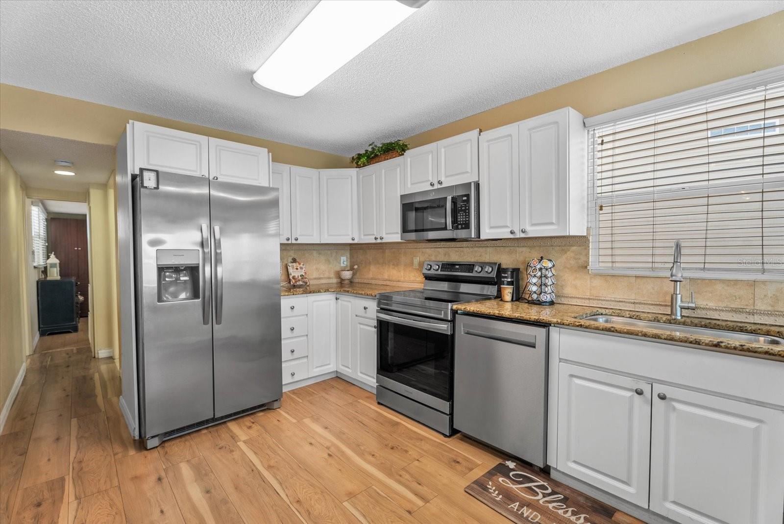 33 N STARBOARD DR — photo 19
