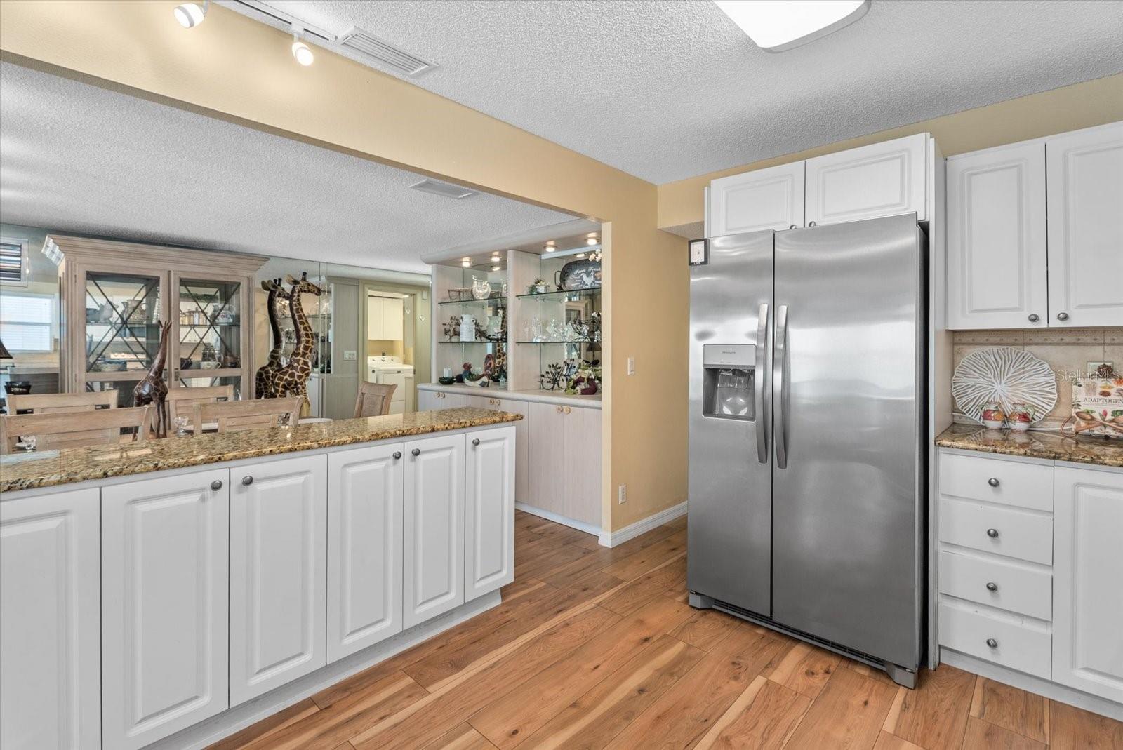 33 N STARBOARD DR — photo 11