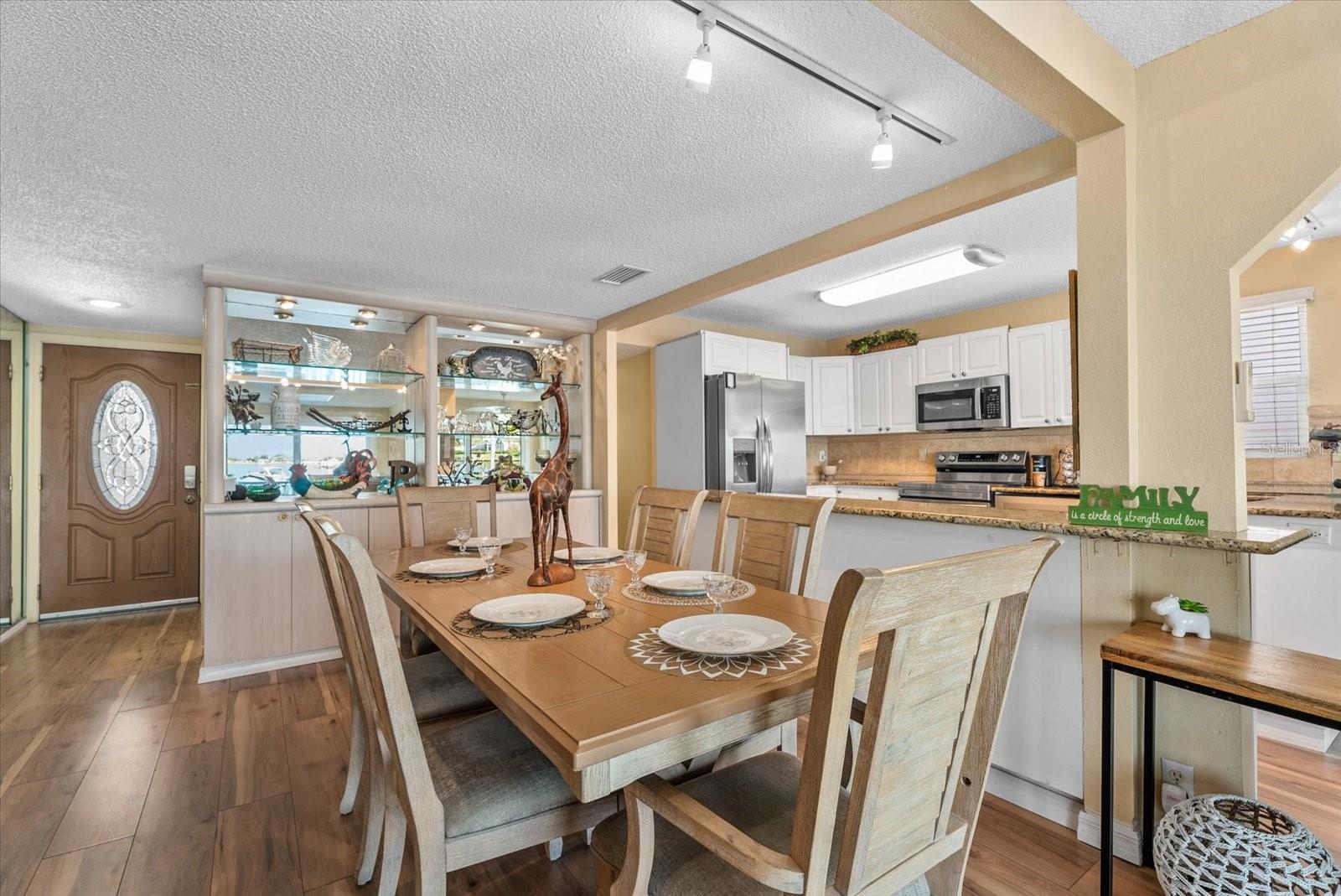 33 N STARBOARD DR — photo 9