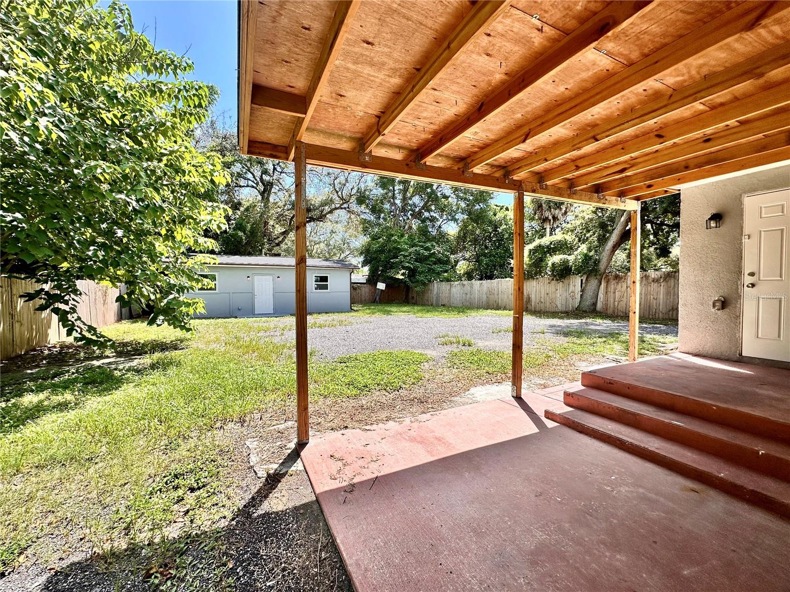 8517 N HIGHLAND AVE — photo 14