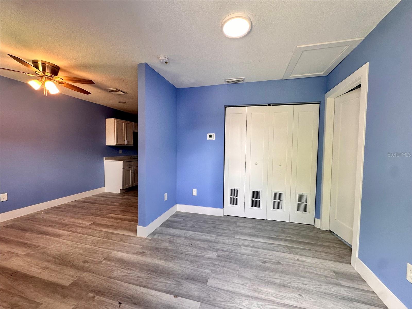 8517 N HIGHLAND AVE — photo 21