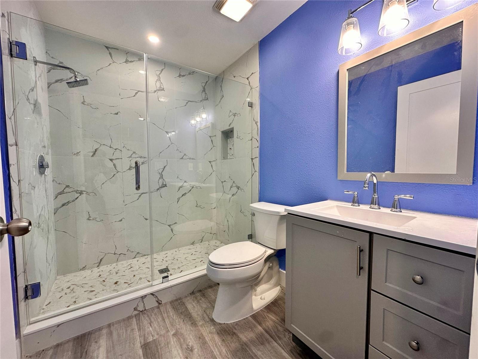 8517 N HIGHLAND AVE — photo 23
