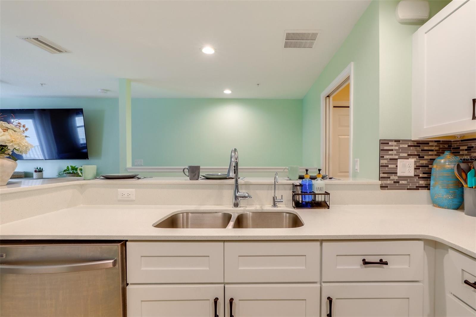 2441 6TH AVENUE DR E — photo 6