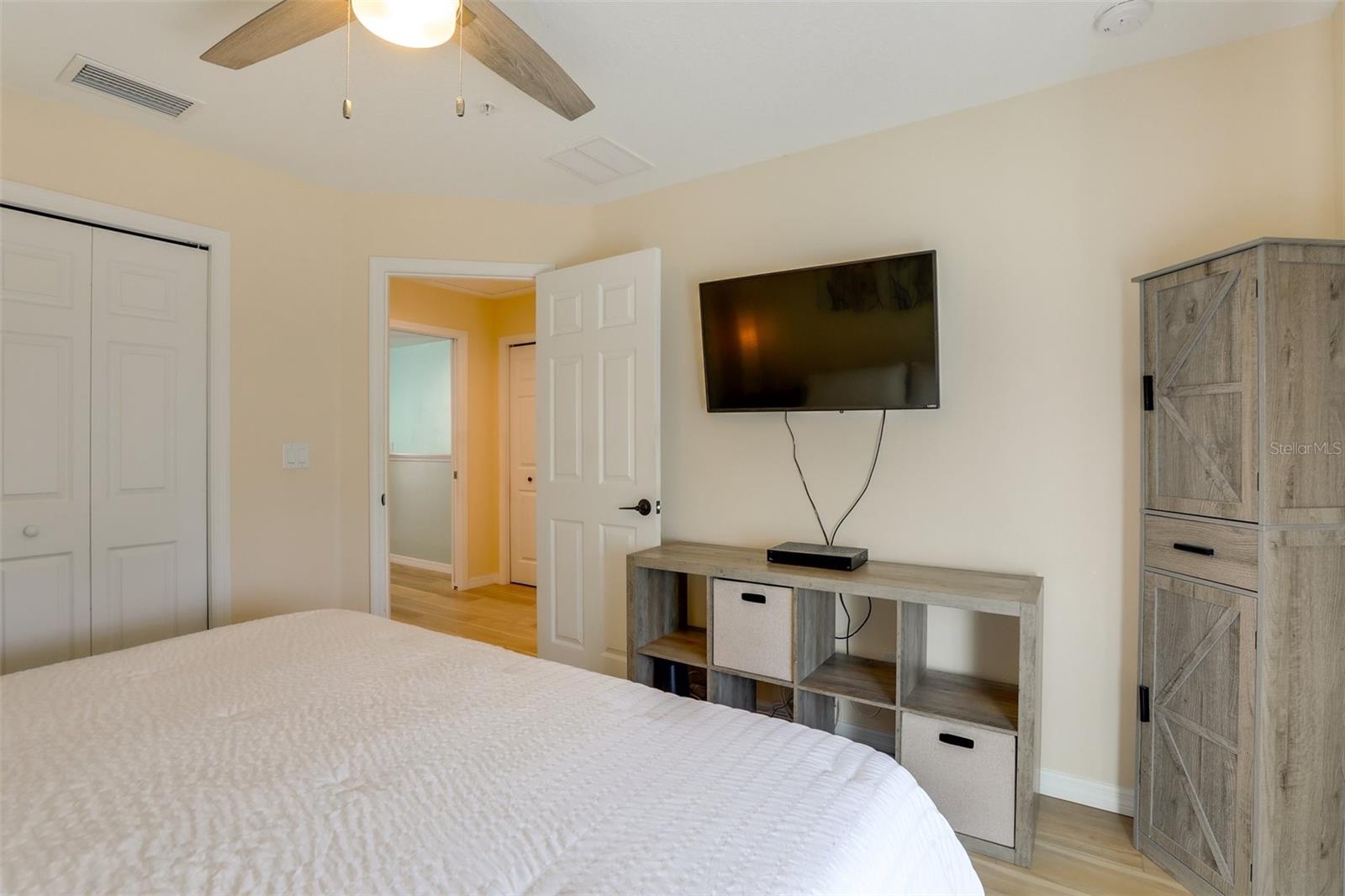 2441 6TH AVENUE DR E — photo 17