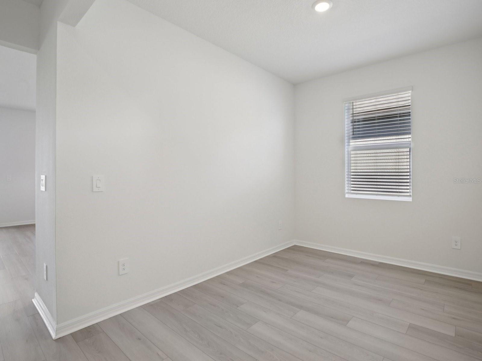 9017 VENETIA CT — photo 7