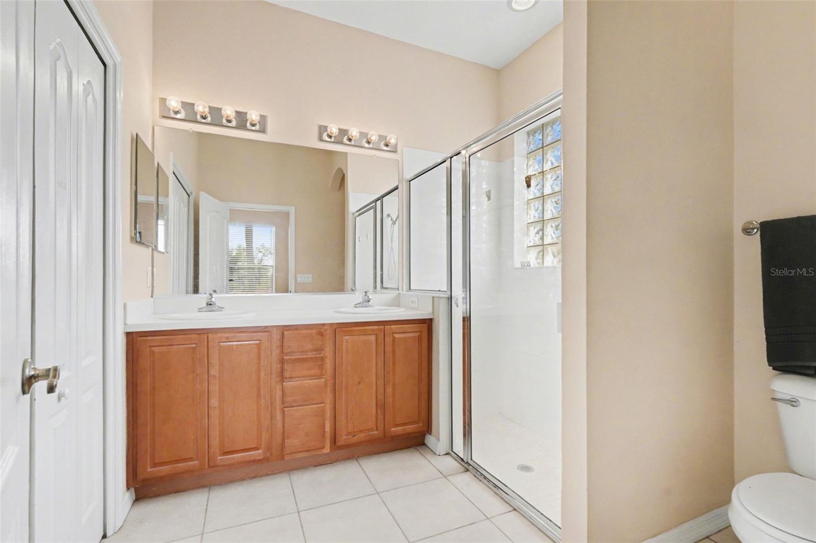918 REGAL MANOR WAY — photo 13