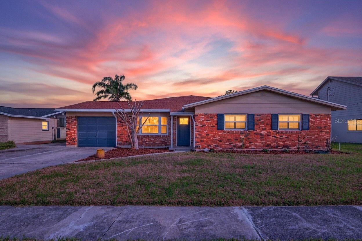 8711 BAY CREST LN — photo 2