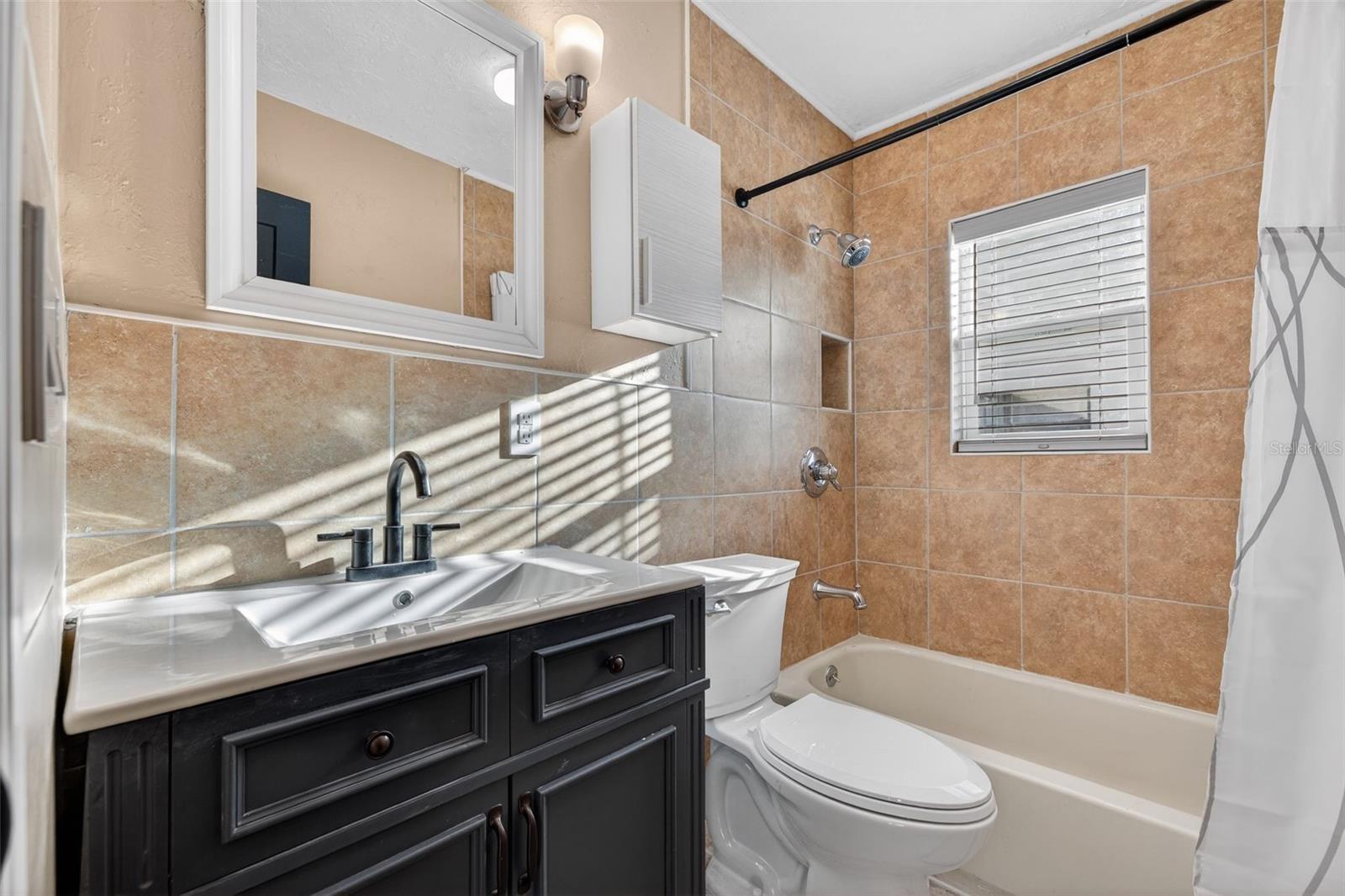 8711 BAY CREST LN — photo 17