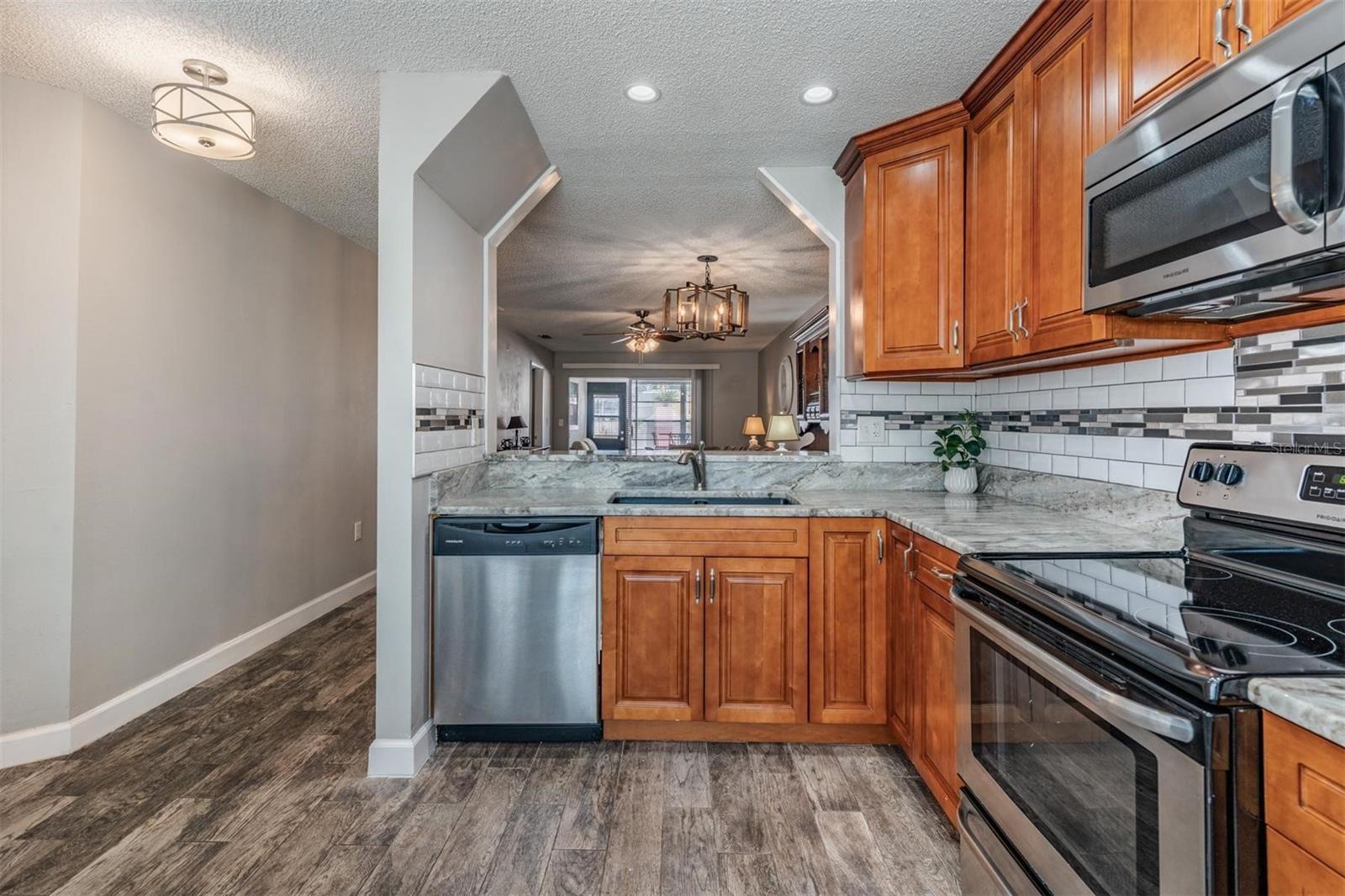11308 VERSAILLES LN #C — photo 4