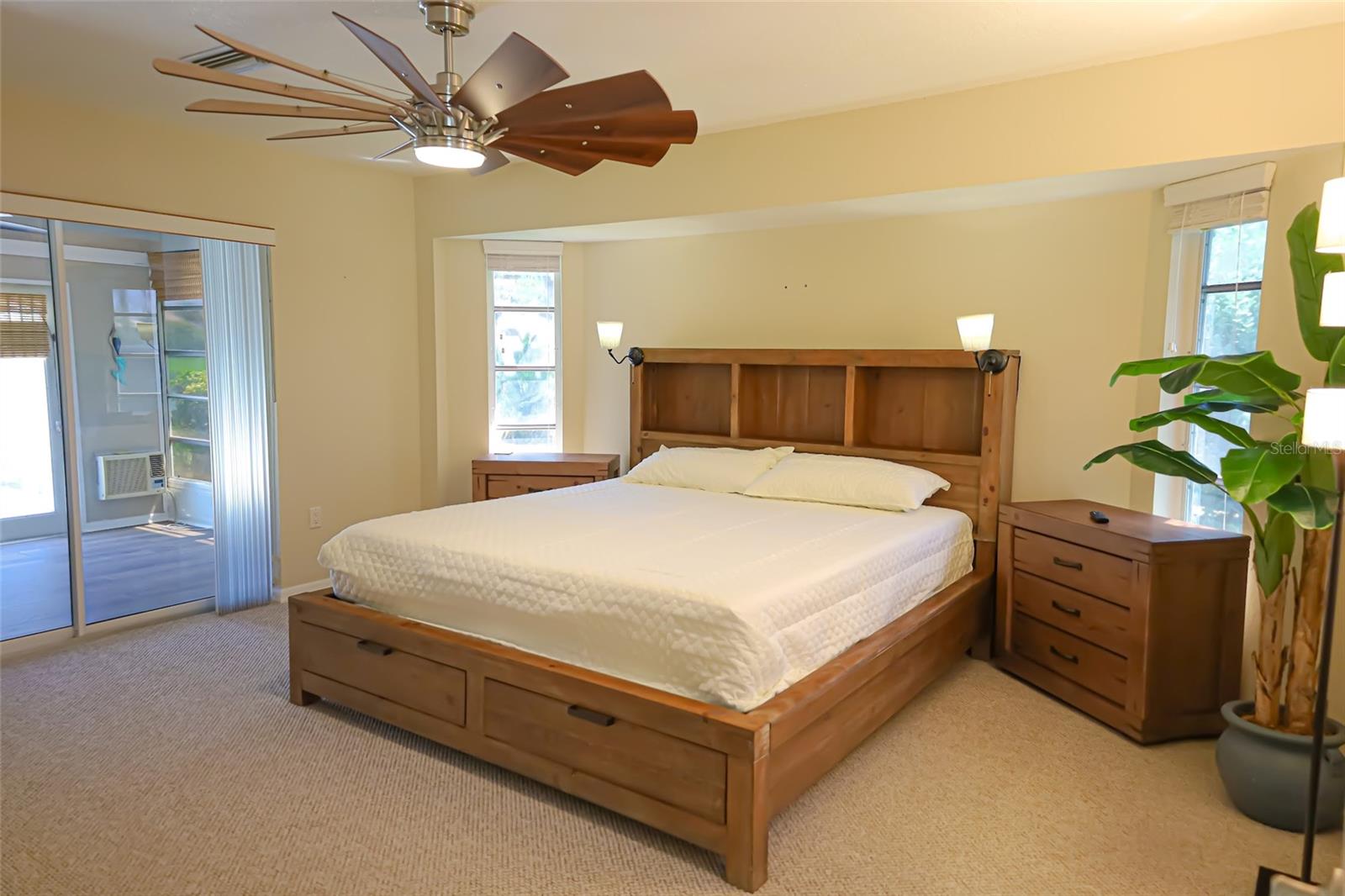 1690 WAXWING CT — photo 8