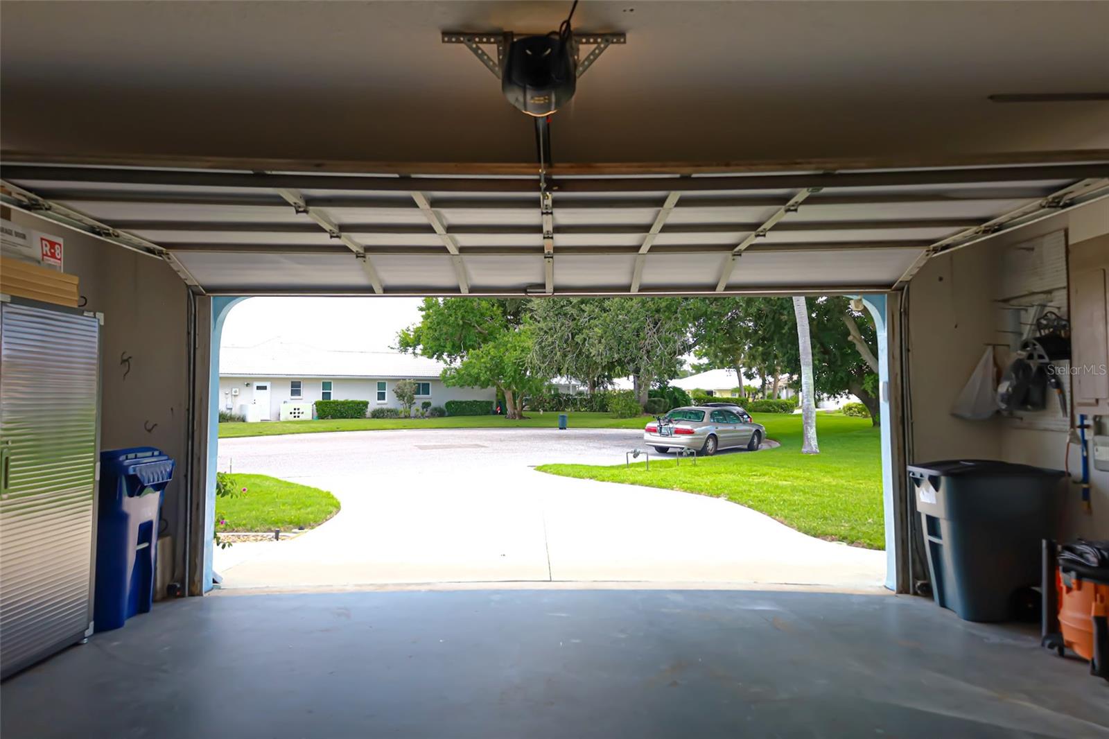 1690 WAXWING CT — photo 37
