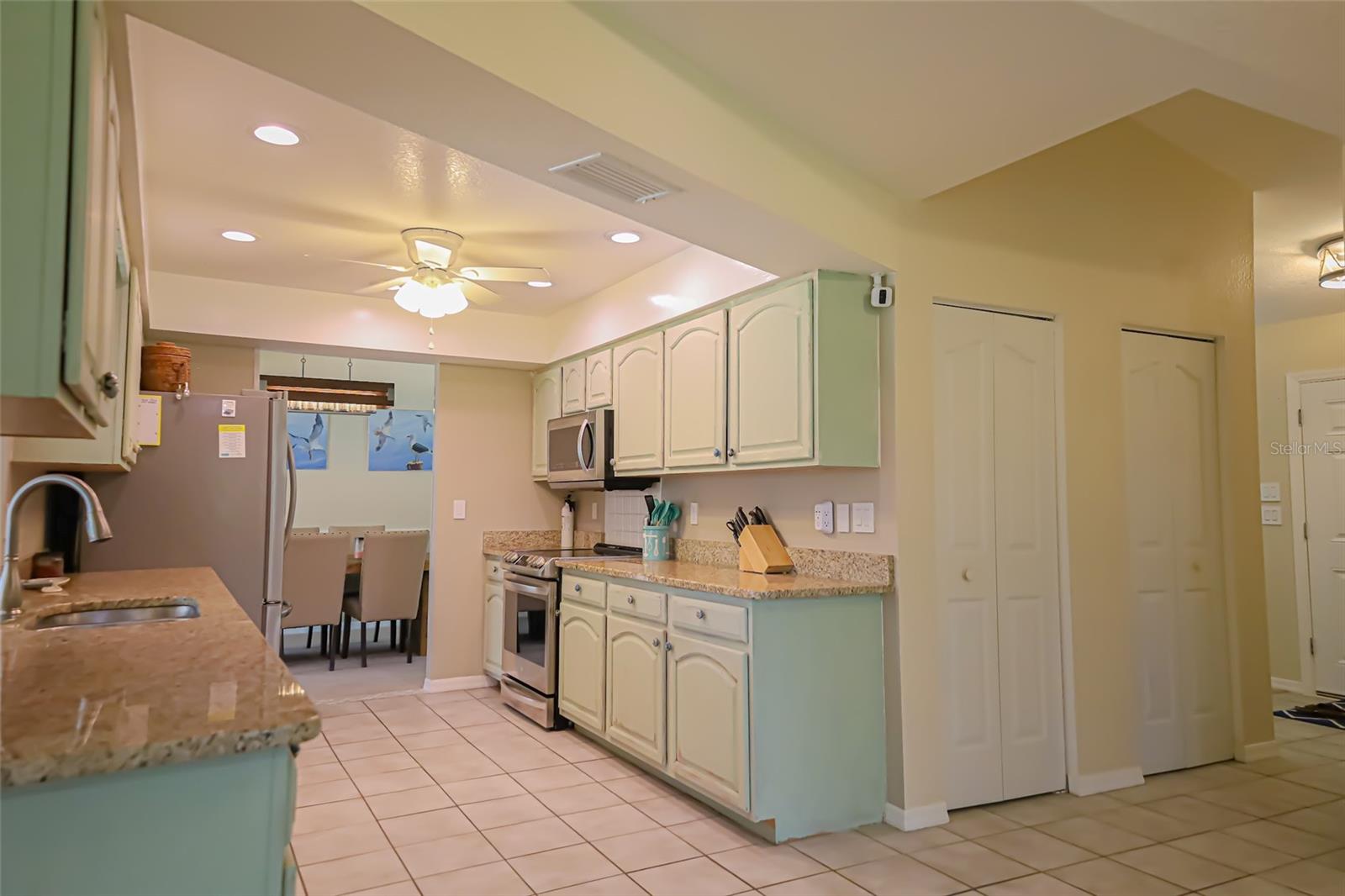 1690 WAXWING CT — photo 21