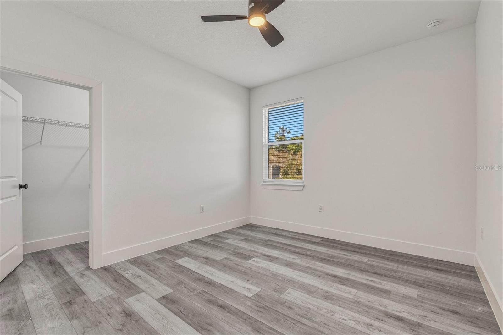 2315 MISTLETO LN — photo 23