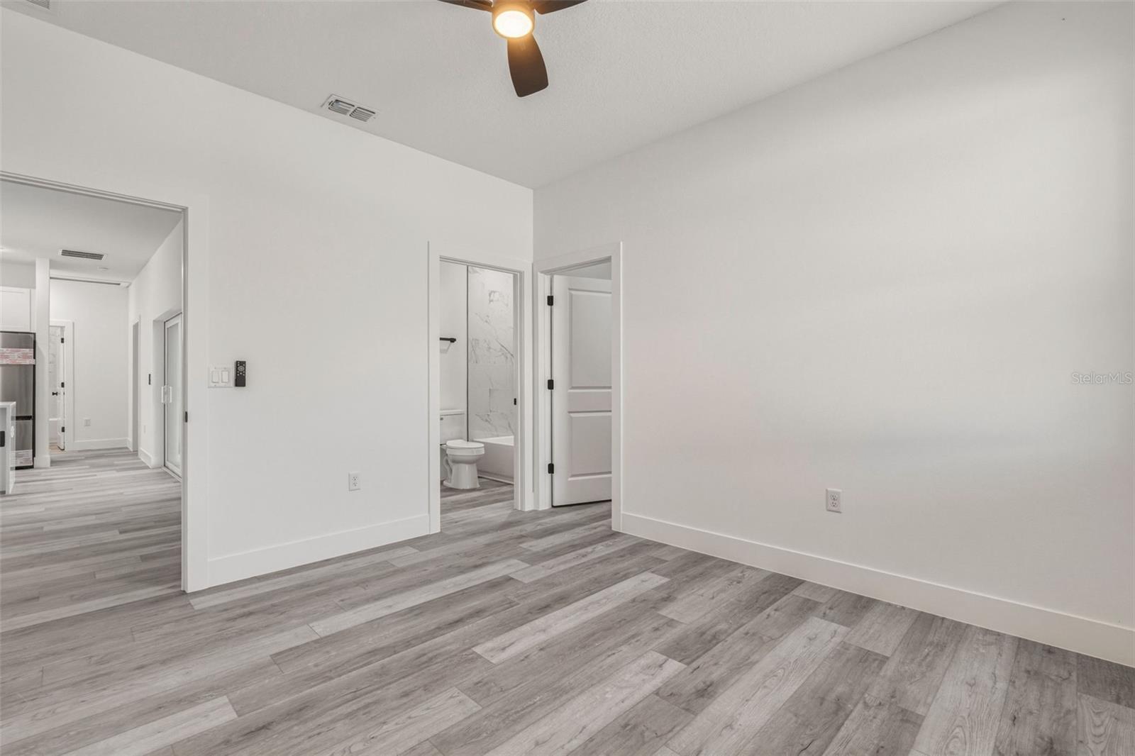 2315 MISTLETO LN — photo 24