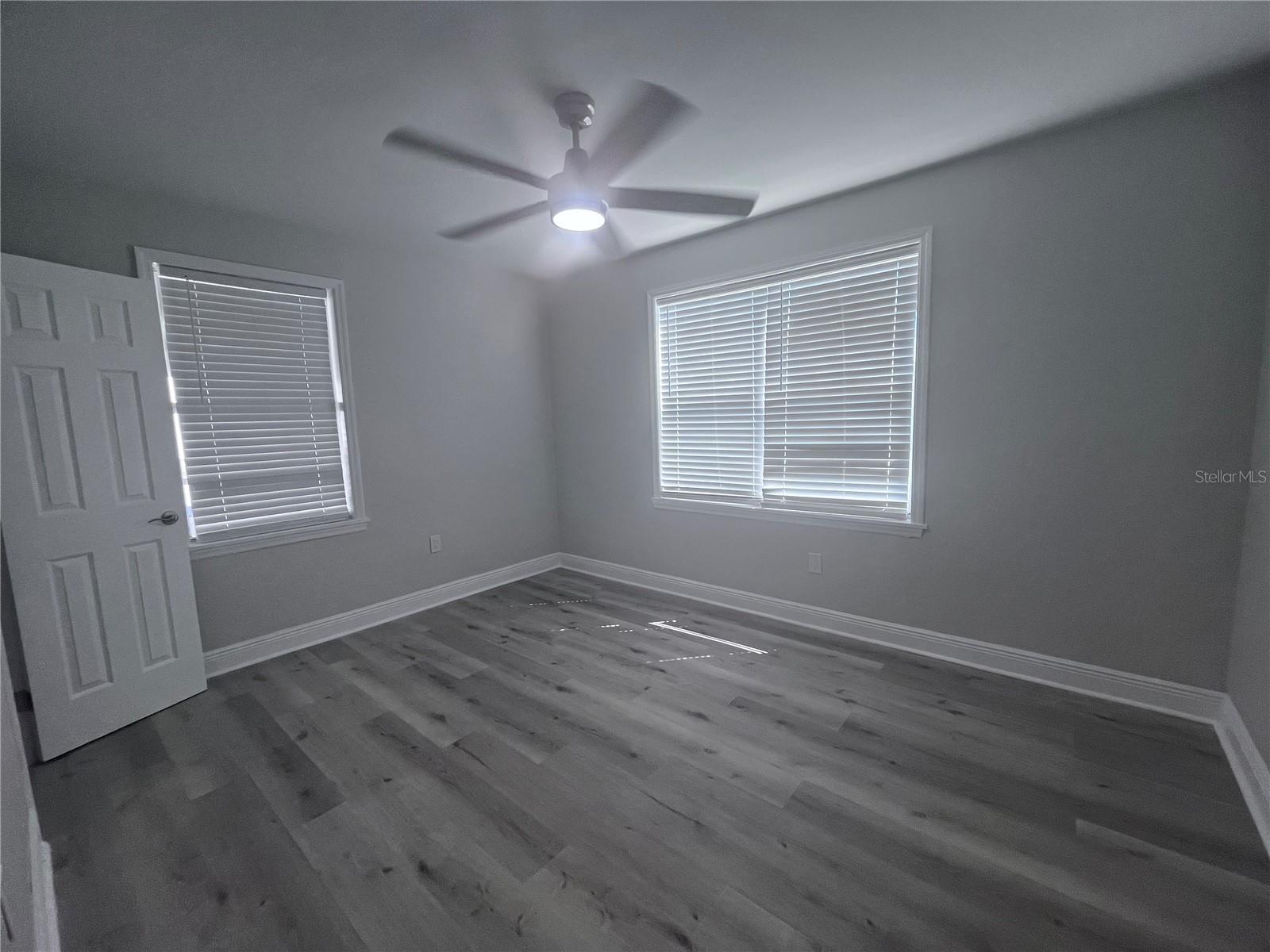 3215 W PINE ST — photo 8