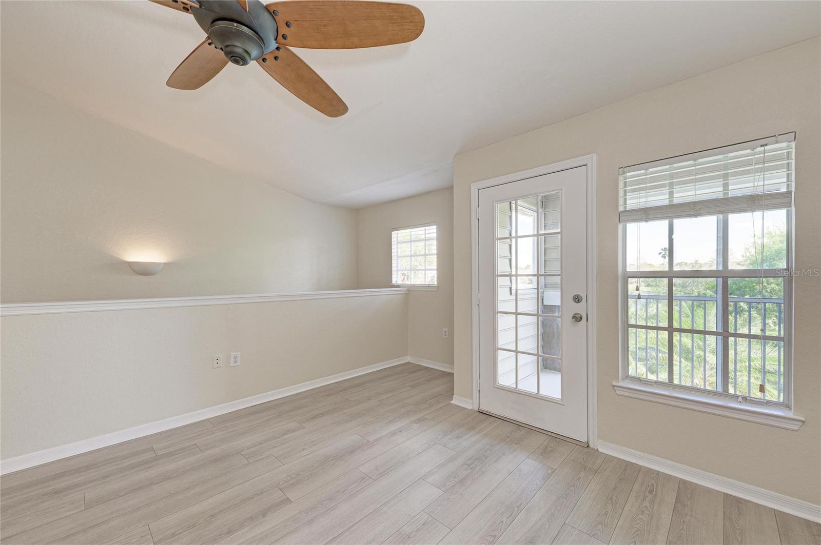 8911 MANOR LOOP #207 — photo 13