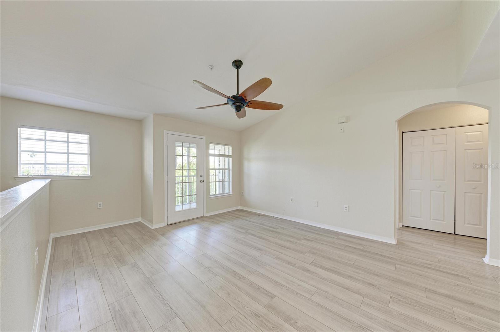 8911 MANOR LOOP #207 — photo 16