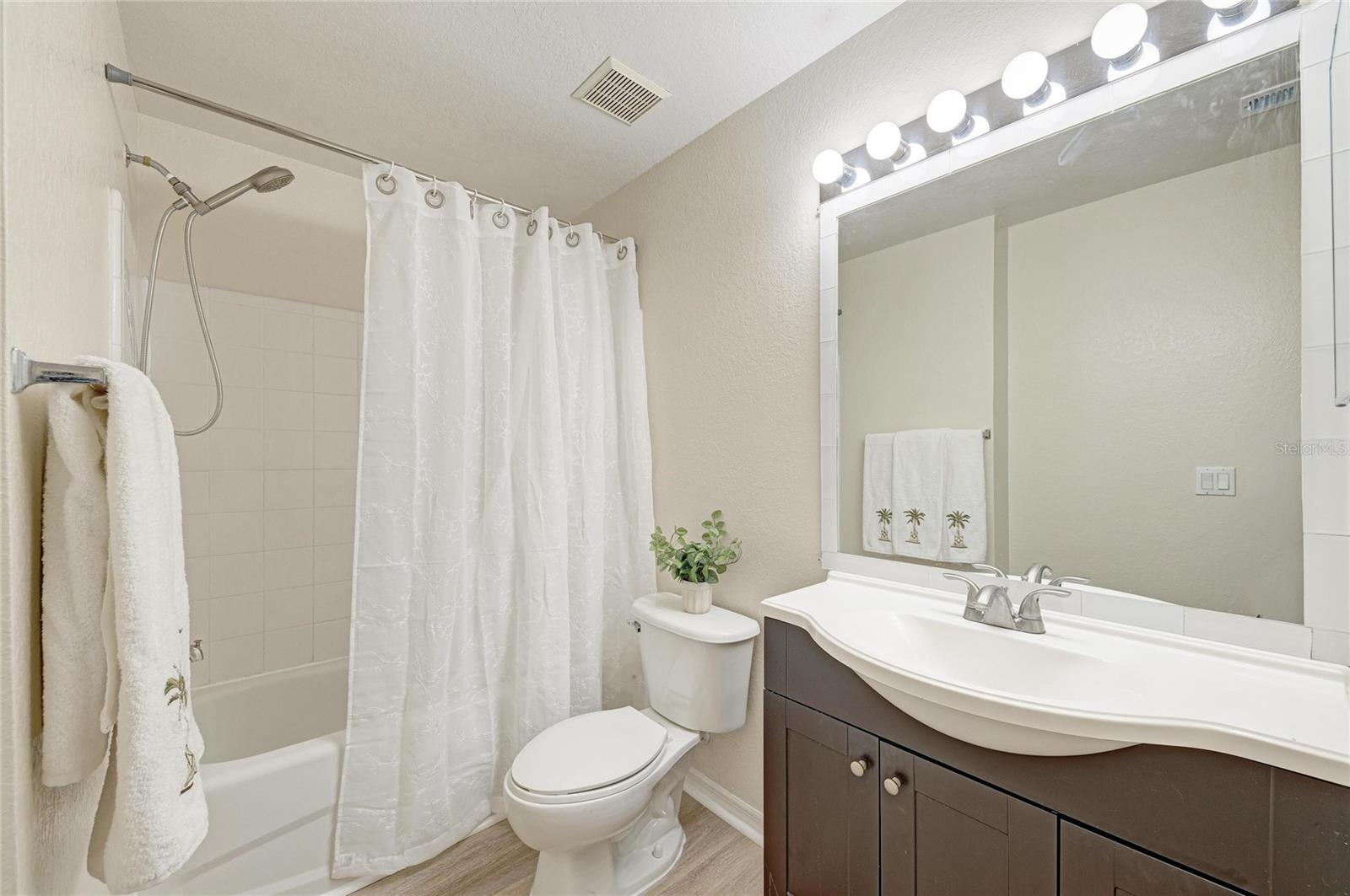 8911 MANOR LOOP #207 — photo 39