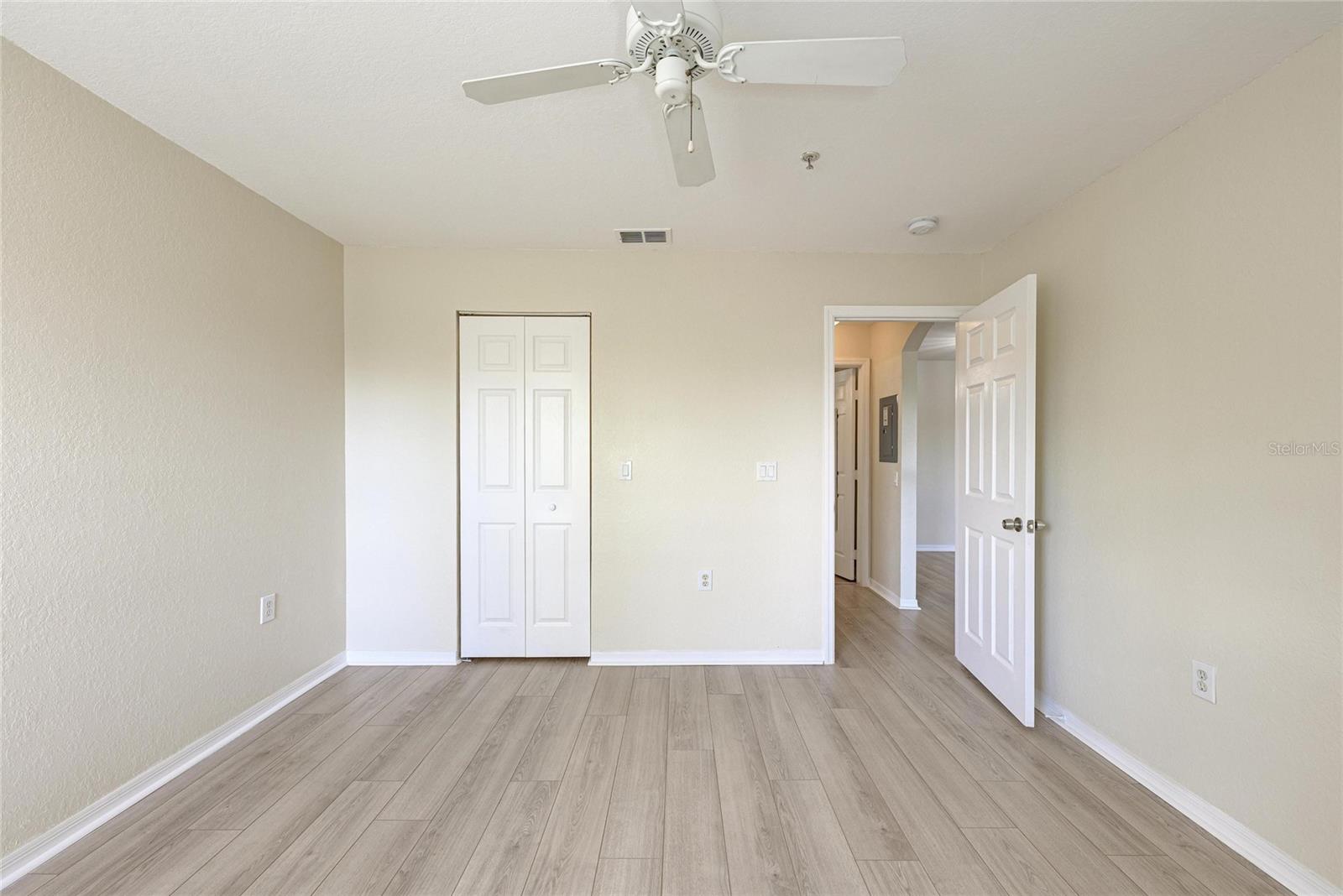 8911 MANOR LOOP #207 — photo 36